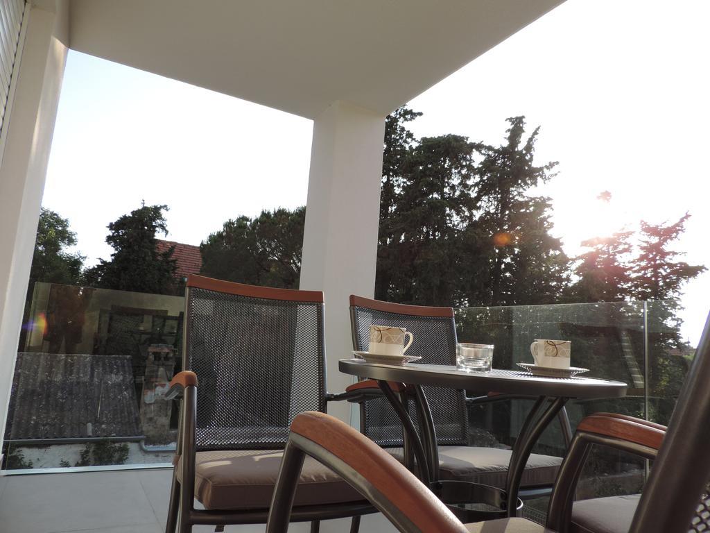 Apartment Tajana Residence Zara Esterno foto
