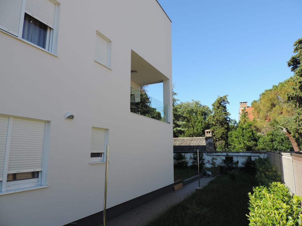 Apartment Tajana Residence Zara Esterno foto