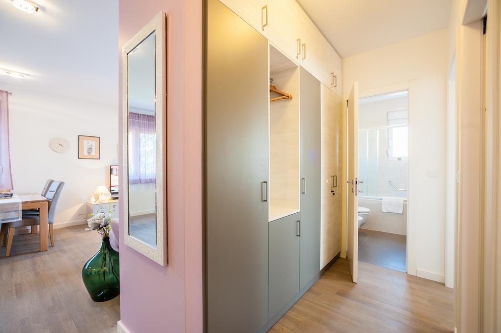 Apartment Tajana Residence Zara Esterno foto